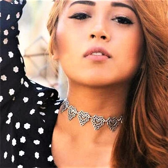 Bella Smyle Jewelry - C20 | Boho Chic Choker Heart Shaped Necklace